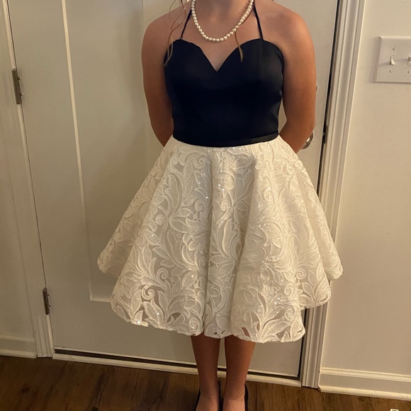 Homecoming Dress/Cocktail dress - Picture 2 of 2